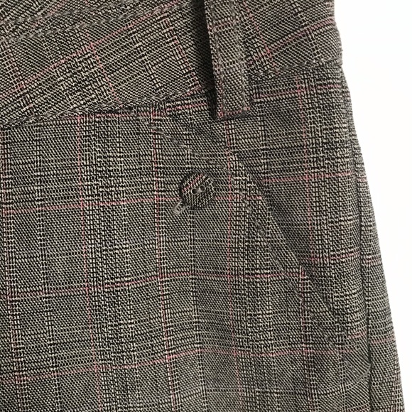 Guess stretchy plaid shorts sz 27 - Picture 3 of 6